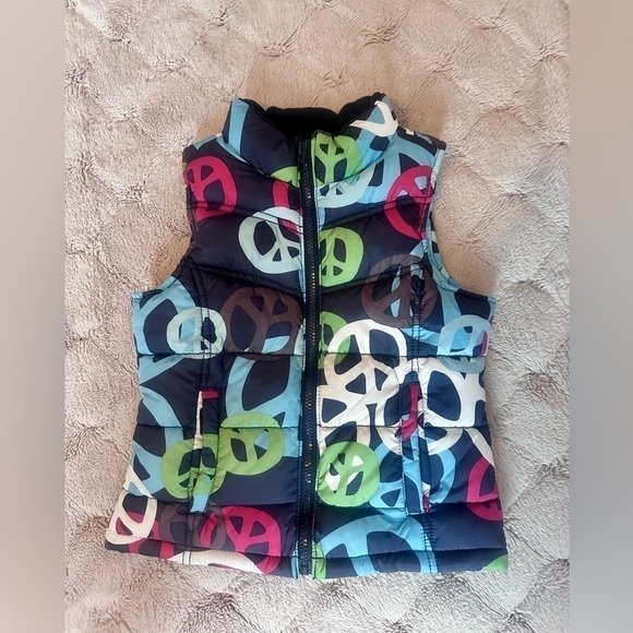 Old Navy Other - Old Navy Fleece Puffer Vest Peace Sign size Small 6-7